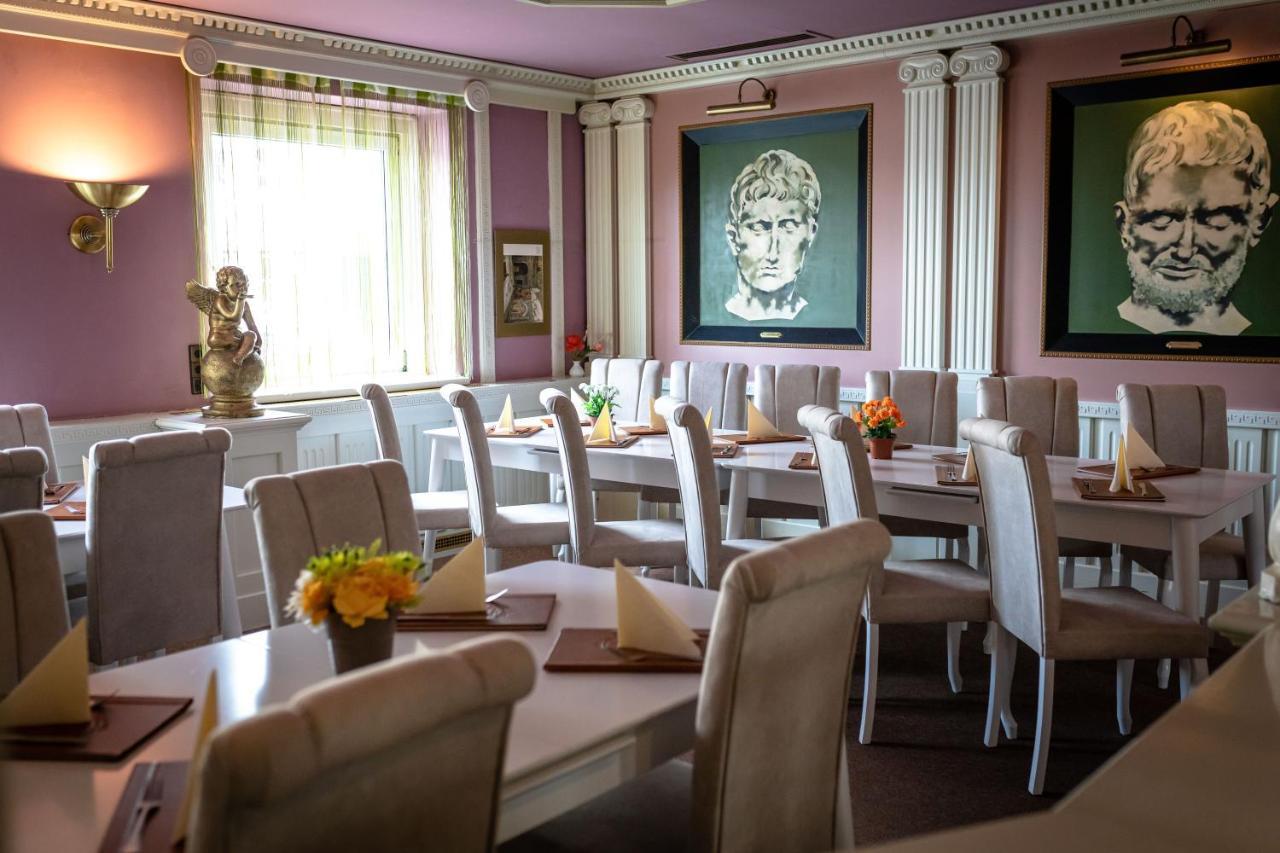Hotel Am Limes Enns Bagian luar foto