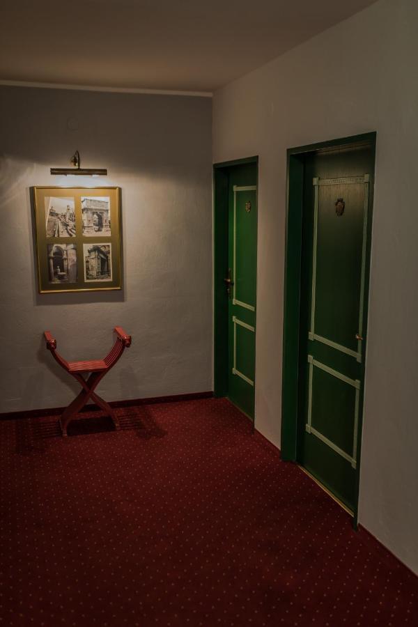 Hotel Am Limes Enns Bagian luar foto